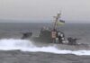 ФСБ: корабль ВМС Украины создает угрозу безопасности мореплавания в Керченском проливе