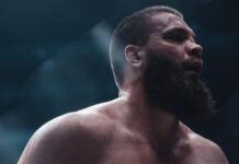 Без особого блеска: Вахаев «залежал» Корнилова в партере и вернул себе титул ACA в тяжёлом весе