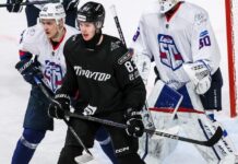 «Хочу взять Кубок Гагарина»: Горбунов — о первом сезоне в «Тракторе», игре против брата в ВХЛ и восхищении Кучеровым